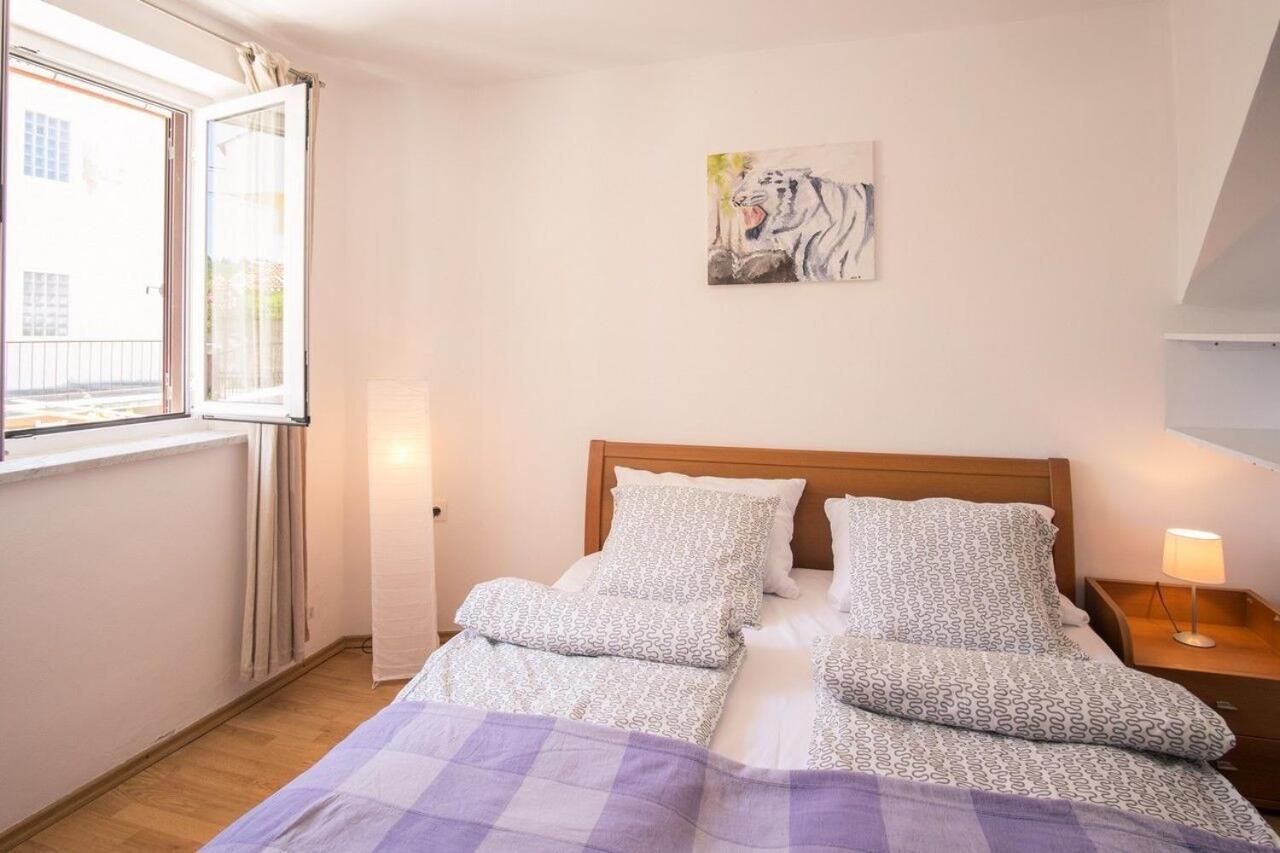 Apartment Polo Vrbnik Esterno foto