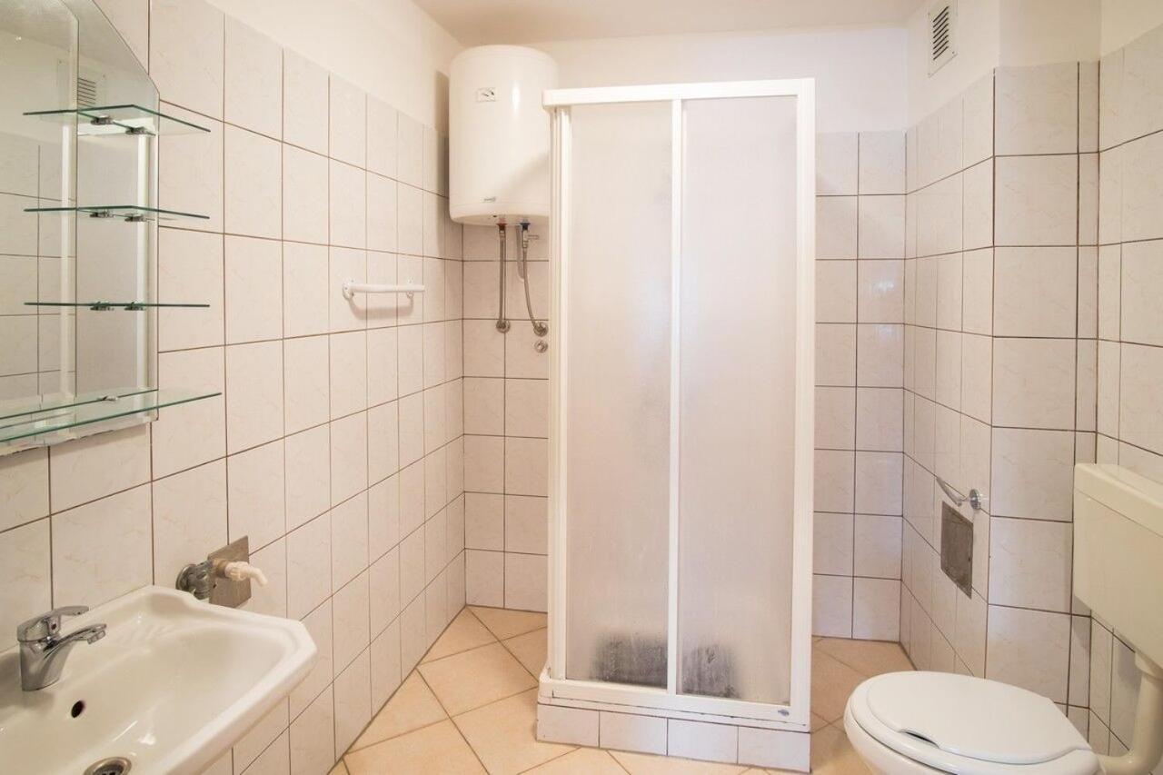 Apartment Polo Vrbnik Esterno foto